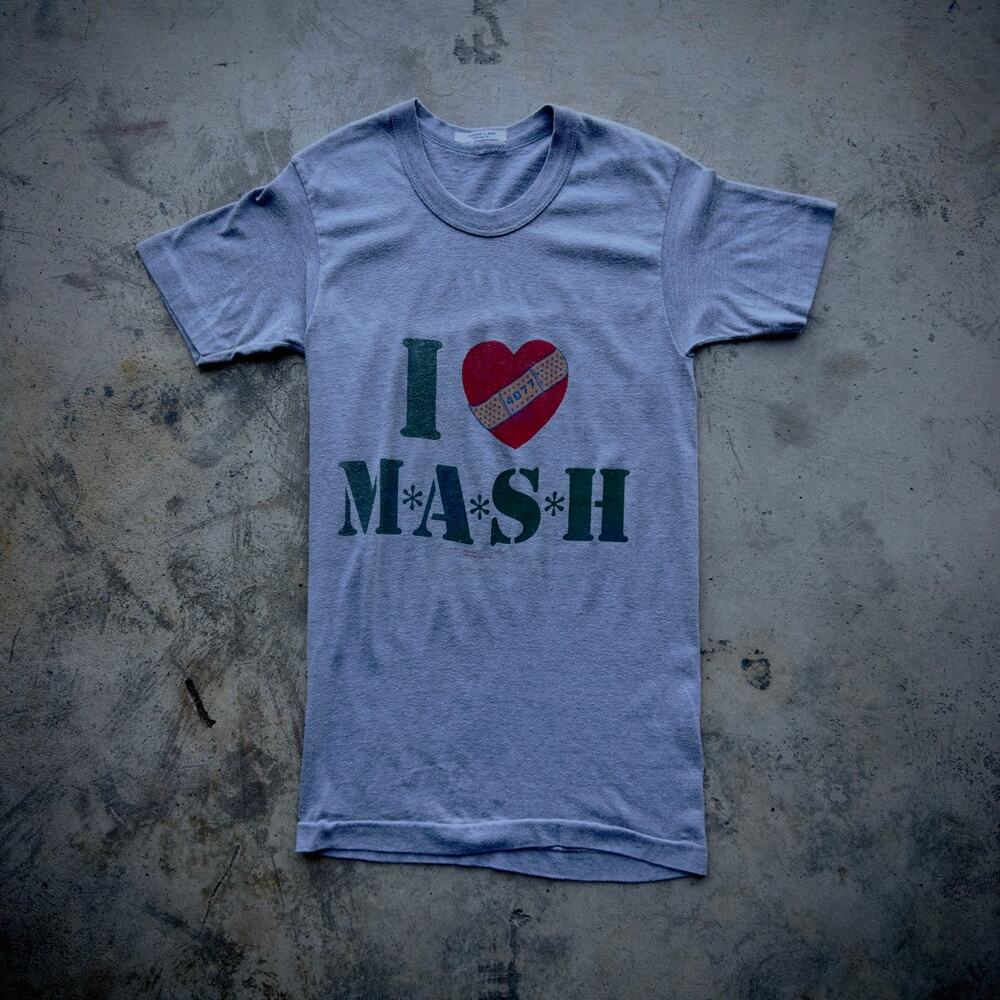 Vintage 70s I Love MASH TV Show Graphic T-Shirt Womens S